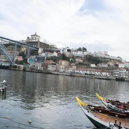 Feel Porto Wine Essence Iii * Vila Nova de Gaia
